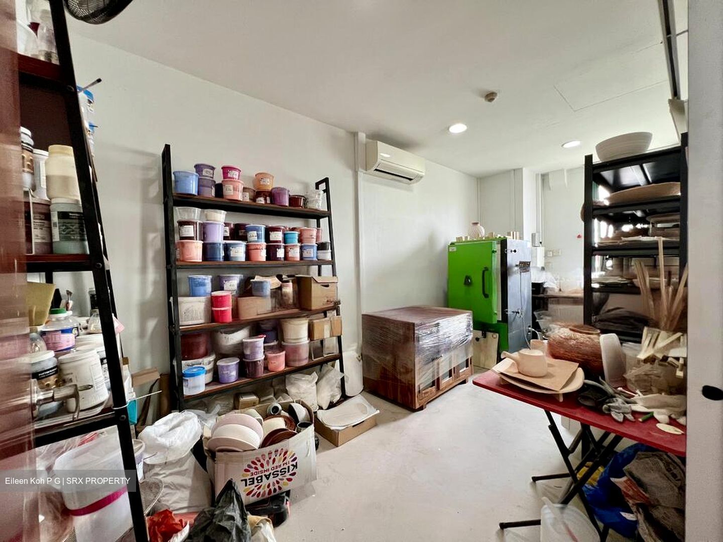 Redhill Forum (D3), Factory #455305961